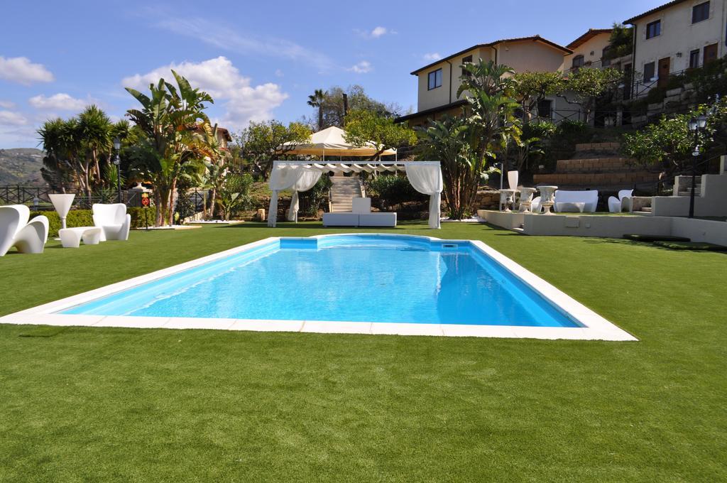 Villa Martius San Pier Niceto Екстер'єр фото