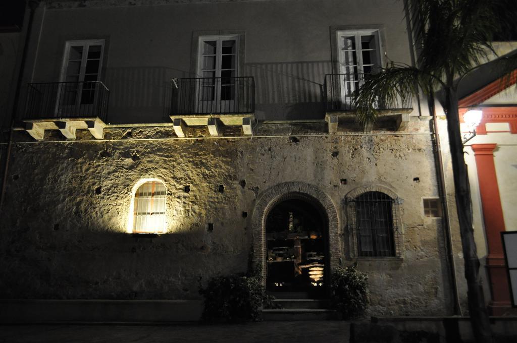 Villa Martius San Pier Niceto Екстер'єр фото