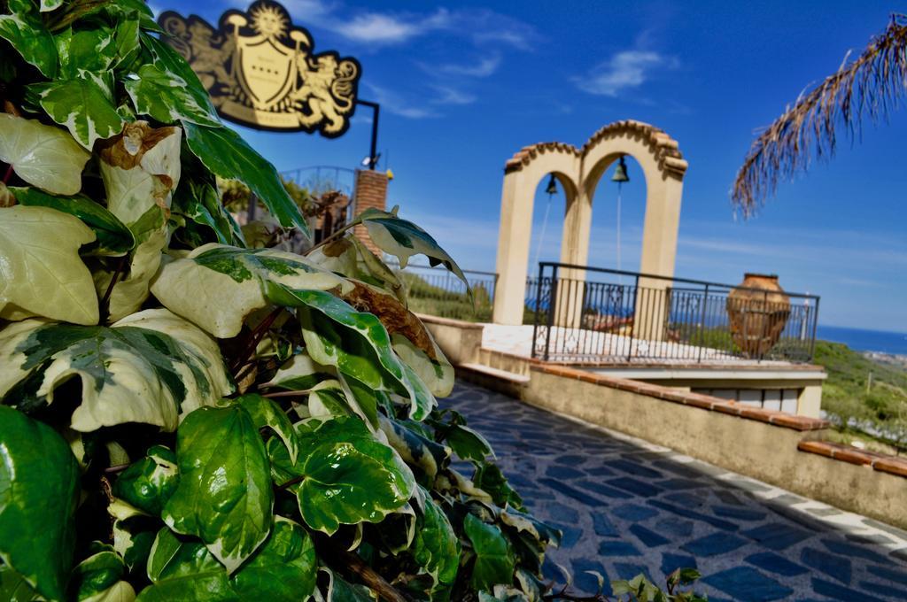 Villa Martius San Pier Niceto Екстер'єр фото
